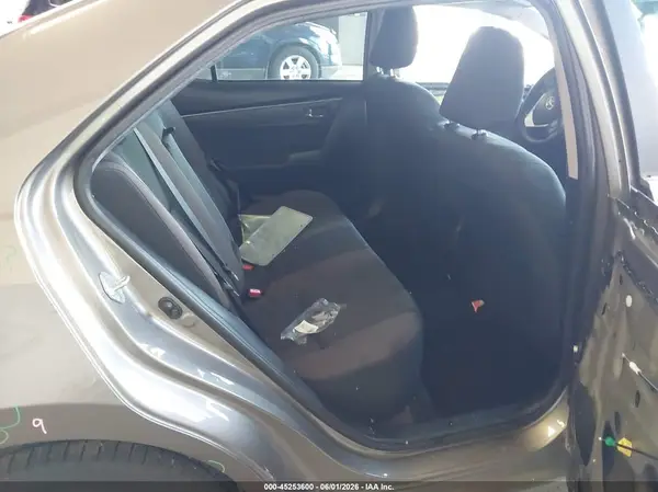 5YFBURHE8JP820478 2018 TOYOTA COROLLA - Image 8