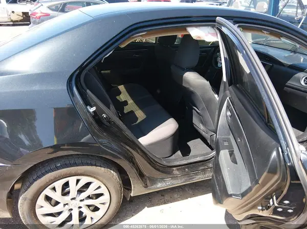5YFBURHE8JP821839 2018 TOYOTA COROLLA - Image 8