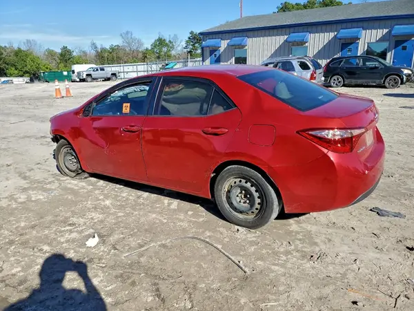 5YFBURHE8JP821842 2018 TOYOTA COROLLA - Image 2