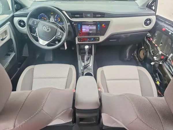 5YFBURHE8JP821968 2018 TOYOTA COROLLA - Image 8