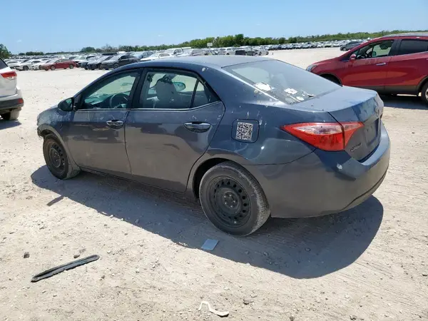 5YFBURHE8JP823784 2018 TOYOTA COROLLA - Image 2