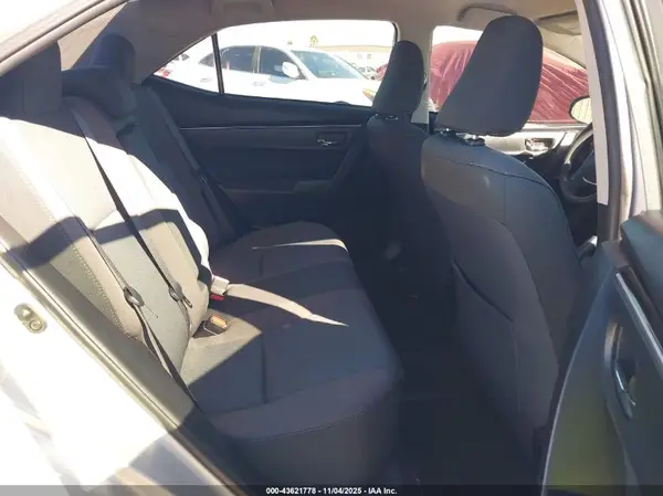 5YFBURHE8JP824398 2018 TOYOTA COROLLA - Image 8
