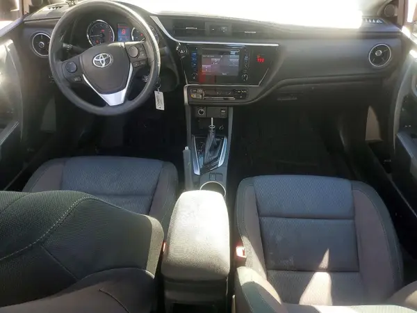 5YFBURHE8JP830475 2018 TOYOTA COROLLA - Image 8