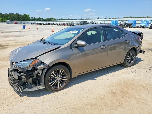 5YFBURHE8JP831142 2018 TOYOTA COROLLA - Image 1
