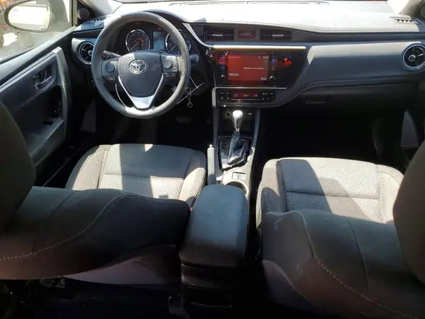 5YFBURHE8JP831142 2018 TOYOTA COROLLA - Image 8