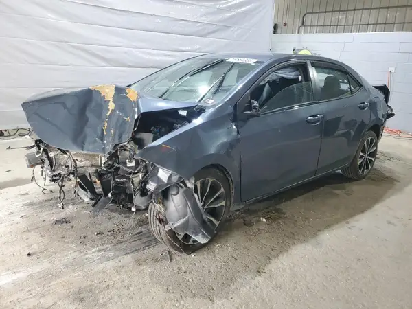 5YFBURHE8JP831447 2018 TOYOTA COROLLA - Image 1