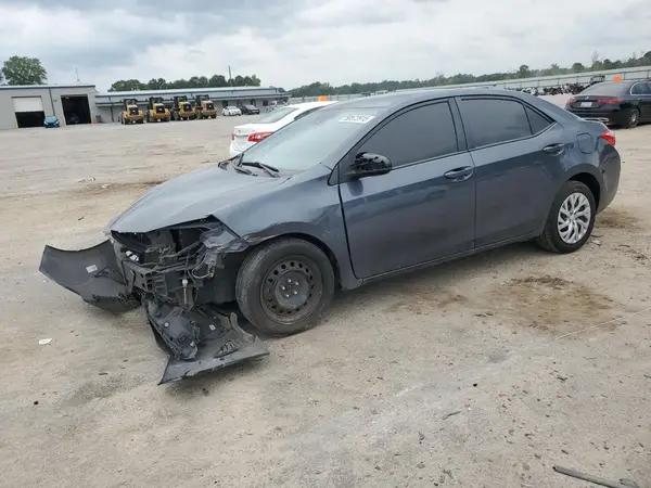 5YFBURHE8JP833764 2018 TOYOTA COROLLA - Image 1