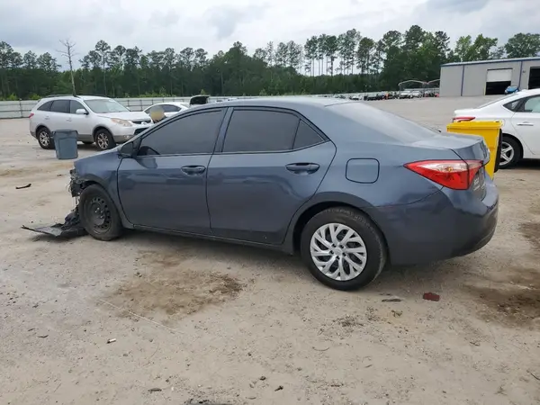 5YFBURHE8JP833764 2018 TOYOTA COROLLA - Image 2