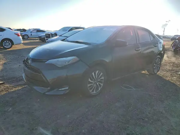 5YFBURHE8JP834980 2018 TOYOTA COROLLA - Image 1