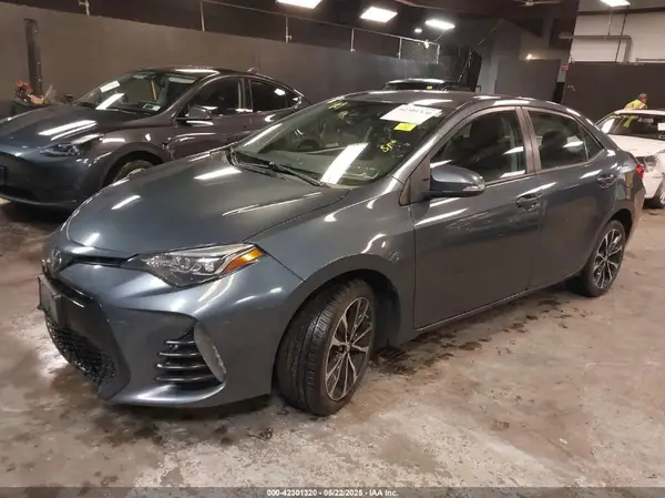 5YFBURHE8JP837457 2018 TOYOTA COROLLA - Image 2