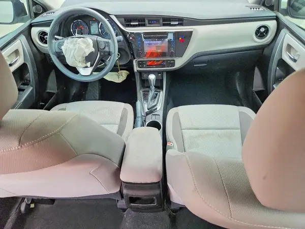 5YFBURHE8JP838141 2018 TOYOTA COROLLA - Image 8