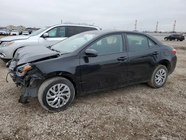 5YFBURHE8JP840634 2018 TOYOTA COROLLA - Image 1