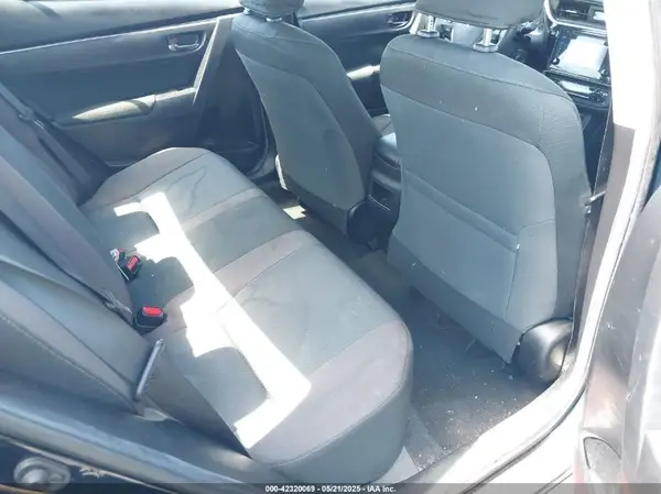 5YFBURHE8JP843887 2018 TOYOTA COROLLA - Image 8