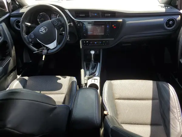 5YFBURHE8JP844442 2018 TOYOTA COROLLA - Image 8