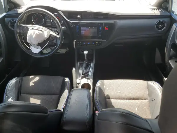 5YFBURHE8JP845543 2018 TOYOTA COROLLA - Image 8