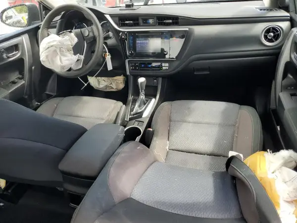 5YFBURHE8JP849883 2018 TOYOTA COROLLA - Image 8