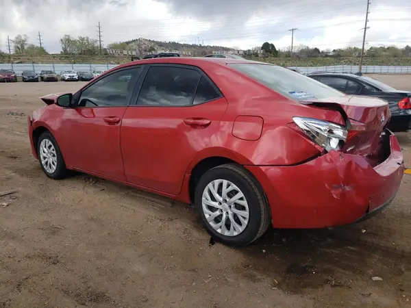 5YFBURHE8JP850662 2018 TOYOTA COROLLA - Image 2