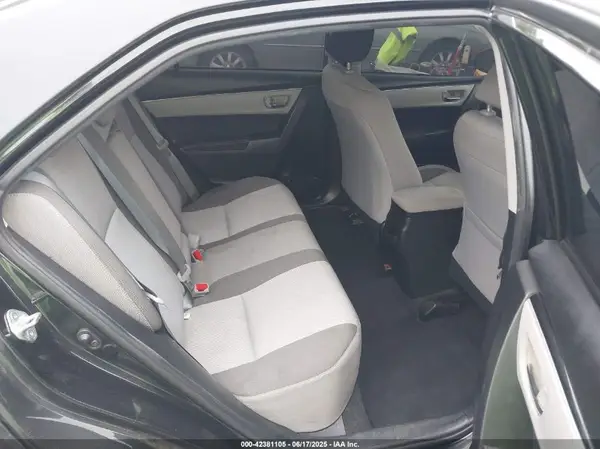 5YFBURHE8JP854274 2018 TOYOTA COROLLA - Image 8