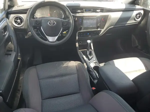 5YFBURHE8JP856039 2018 TOYOTA COROLLA - Image 8