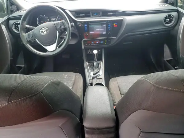 5YFBURHE8JP856090 2018 TOYOTA COROLLA - Image 8