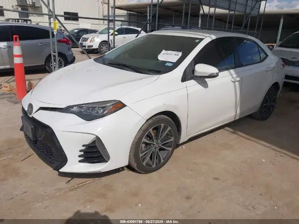 5YFBURHE8KP856530 2019 TOYOTA COROLLA - Image 2