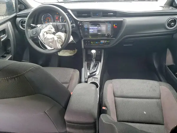 5YFBURHE8KP857452 2019 TOYOTA COROLLA - Image 8