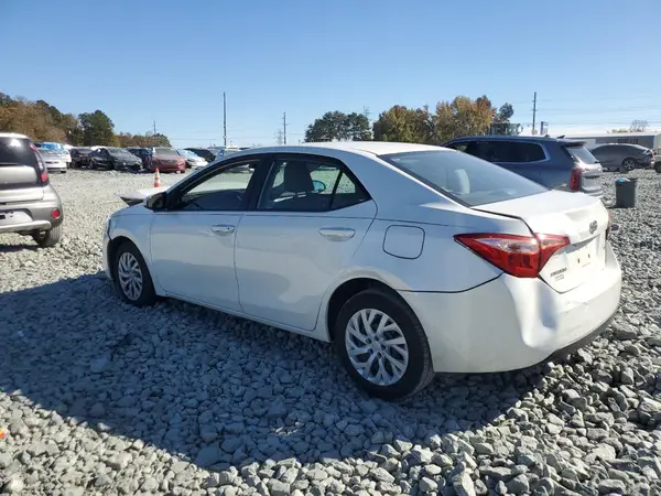 5YFBURHE8KP859279 2019 TOYOTA COROLLA - Image 2