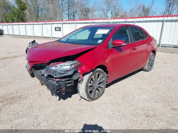 5YFBURHE8KP861582 2019 TOYOTA COROLLA - Image 2
