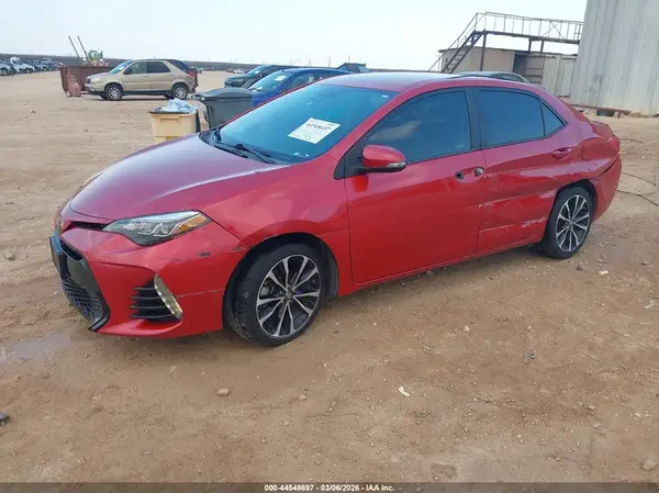 5YFBURHE8KP862909 2019 TOYOTA COROLLA - Image 2