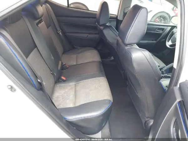 5YFBURHE8KP863767 2019 TOYOTA COROLLA - Image 8