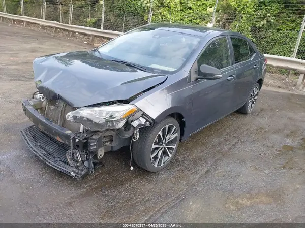 5YFBURHE8KP864529 2019 TOYOTA COROLLA - Image 2