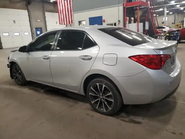 5YFBURHE8KP870167 2019 TOYOTA COROLLA - Image 2