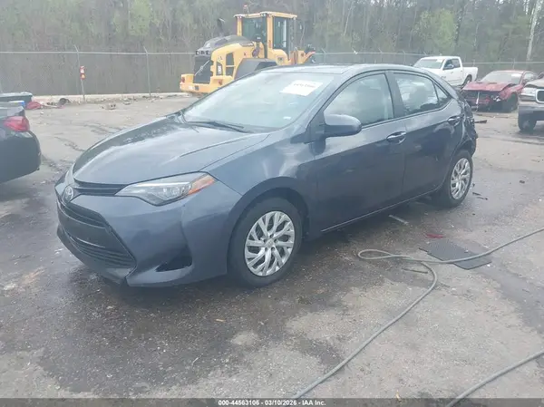 5YFBURHE8KP870850 2019 TOYOTA COROLLA - Image 2