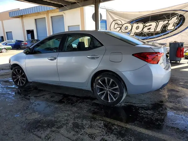 5YFBURHE8KP873053 2019 TOYOTA COROLLA - Image 2
