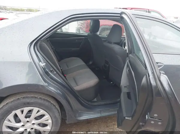 5YFBURHE8KP873067 2019 TOYOTA COROLLA - Image 8