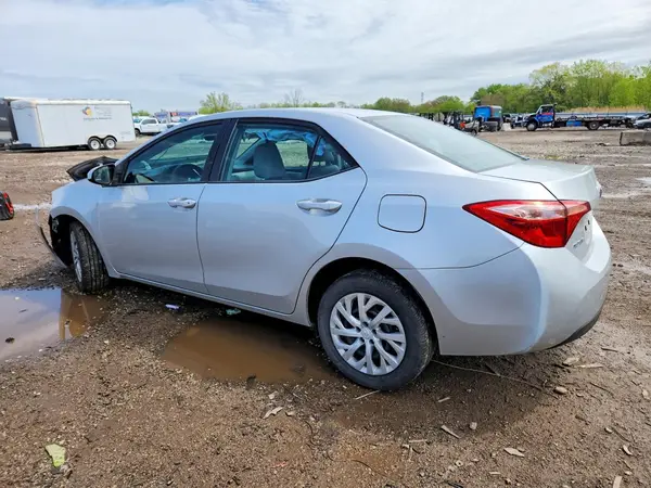 5YFBURHE8KP874106 2019 TOYOTA COROLLA - Image 2