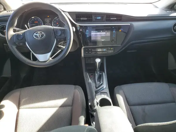 5YFBURHE8KP877300 2019 TOYOTA COROLLA - Image 8