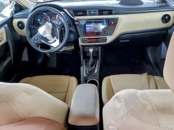 5YFBURHE8KP878804 2019 TOYOTA COROLLA - Image 8