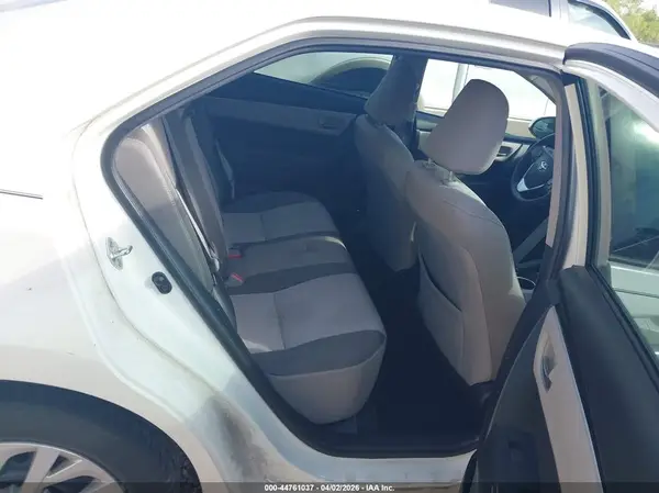 5YFBURHE8KP879421 2019 TOYOTA COROLLA - Image 8