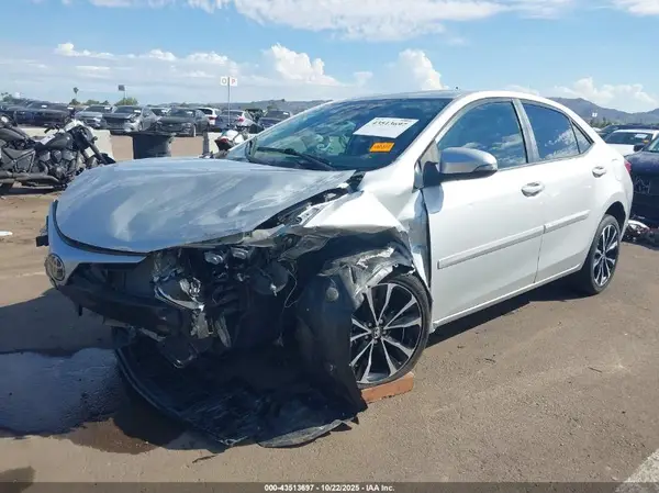5YFBURHE8KP880231 2019 TOYOTA COROLLA - Image 2