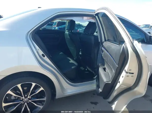 5YFBURHE8KP880231 2019 TOYOTA COROLLA - Image 8