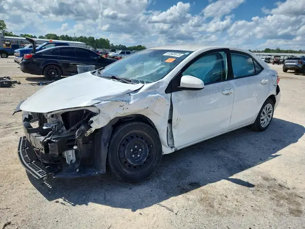 5YFBURHE8KP880813 2019 TOYOTA COROLLA - Image 1