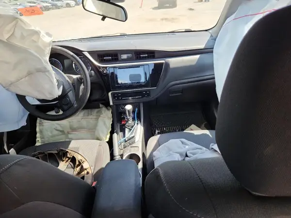 5YFBURHE8KP880813 2019 TOYOTA COROLLA - Image 8