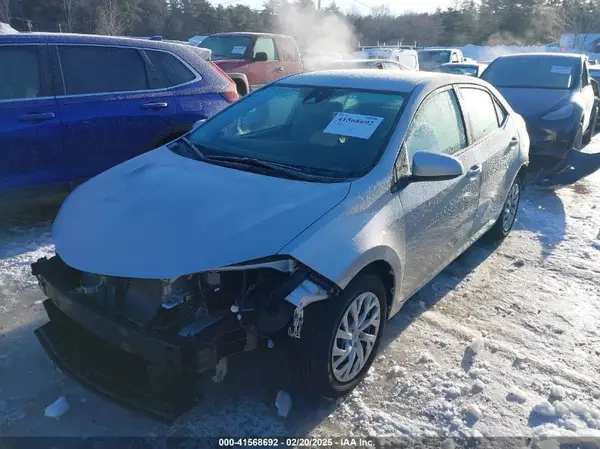 5YFBURHE8KP881511 2019 TOYOTA COROLLA - Image 2