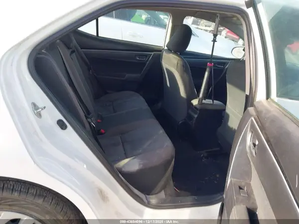 5YFBURHE8KP883937 2019 TOYOTA COROLLA - Image 8