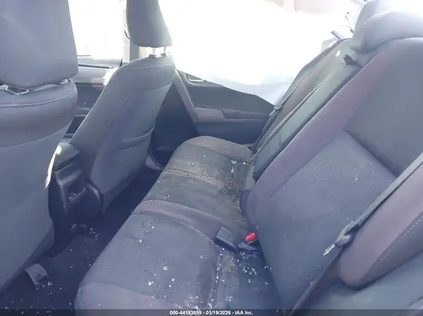 5YFBURHE8KP884098 2019 TOYOTA COROLLA - Image 8