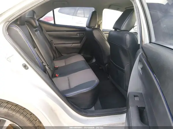 5YFBURHE8KP886319 2019 TOYOTA COROLLA - Image 8