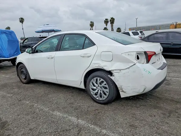 5YFBURHE8KP891293 2019 TOYOTA COROLLA - Image 2
