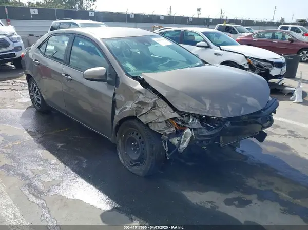 5YFBURHE8KP892394 2019 TOYOTA COROLLA - Image 1