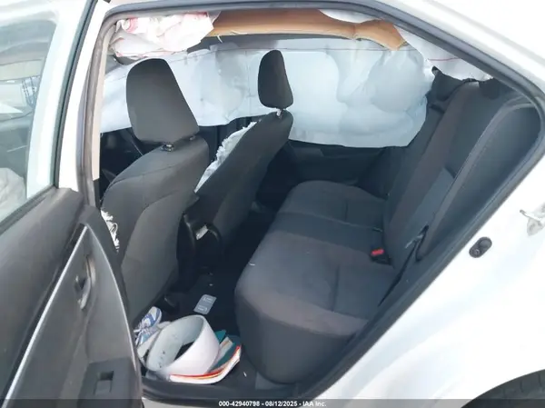 5YFBURHE8KP893397 2019 TOYOTA COROLLA - Image 8